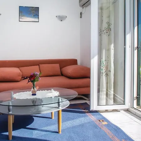 2 Bedroom Amazing In سوبيتار